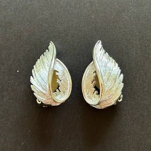 Vintage Linder Jewelry Earrings